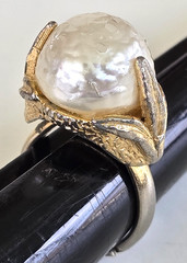Vintage Faux Baroque Pearl Cluster Leaves Gold Tone Ring Size 4.25 Adjustable
