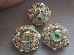 Hollycraft 1950s demi-parure green cab & AB clip on earrings & adjustable ring