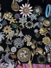 Costume Jewelry Brooch Lot Bakelite, Eisenberg, Jay Strongwater, Swarovski, JJ