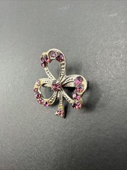 Vintage Brooch Pin Clover Silver Tone Purple Rhinestone J110