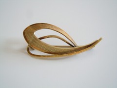 Vintage Brooch AM Double TEKA Theodor Klotz Doublé 3.5 G / 4.9 X 2.1 CM