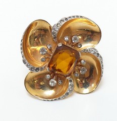 Pair of MAZER Deco Floral Pin Clips ( 2 ) Fur Clip Topaz Rhinestone Center