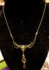 Antique Art Nouveau Lavalier 18 inch gold plated fine chain, details below