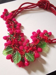 MIRIAM HASKELL HESS 20’S RED SILK CORD & LUCITE CHAIN CHOKER SUGAR BEAD CLUSTERS
