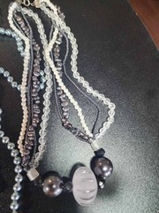 Vintage jewelry set of 26 in vintage purse