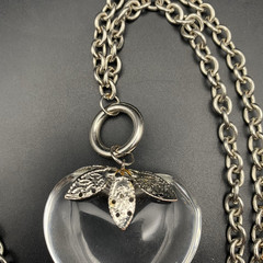 Vintage Clear Lucite Heart Pendant Necklace Silver Tone Leaf Cap Chain Retro 70s