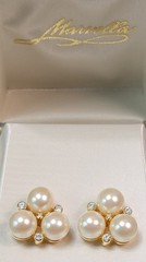 Vintage MARVELLA Goldtone FAUX PEARL CLUSTER & RHINESTONE Pierced EARRINGS