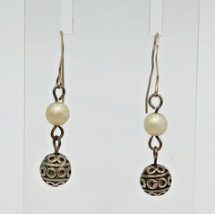 VTG 925 Faux Pearl Drop Earrings 1.5in Sterling Silver 7gtw Pattern Bead Artisan