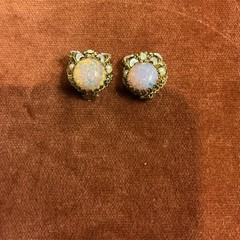 Vtg W. Germany Fire Opal art glass & Rhinestone goldtone Filigree Clip Ons
