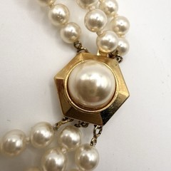 Vintage Triple Strand Faux Pearl Bracelet Gold Tone with Hexagon Pearl Clasp