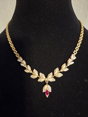 Vintage Pearl & Rhinestone Choker Necklace Red Navette W Flat V Shaped Chain