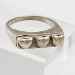 Vintage Sterling Silver Triple Heart Ring Size 7 Bar Signet Style