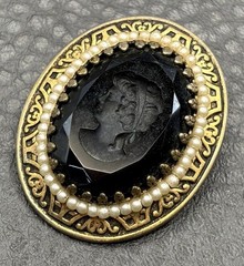 Vintage Black Glass Left Facing Cameo Brooch Pendant Faux Pearl Ornate Frame