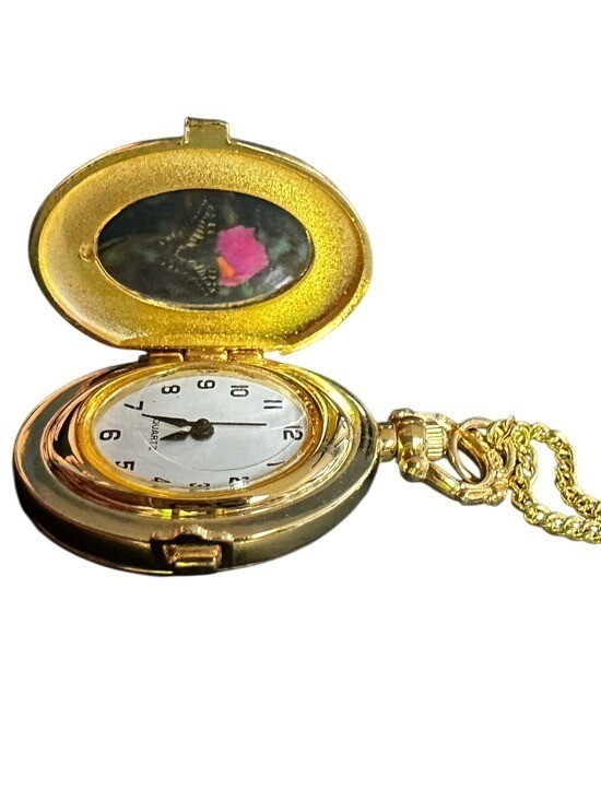 Vintage Clock Necklace Oval Etched Quartz Pocket Watch Pendant Gold Tone 28 Inch