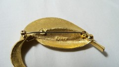 BSK Curled Textured Vintage Brooch Pin Bonus Rhinestone Earrings