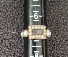 1820’s GEORGIAN 15K Gold/Seed Pearl Surround Mourning Hair Ring Sz 6.5