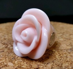 Rare Vtg Signed Elizabeth Arden “Pretty” Large Pink Rose Ring Size 8 Silver Tone