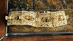 Vintage Crown Trifari Gold-Tone Panel-Link Filigree Bracelet Signed 7” BEAUTIFUL