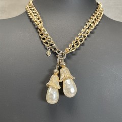 Vintage Sarah Coventry Fashion Parade Gold Tone Chain Faux Pearl Tassel Necklace