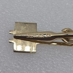 Vintage SWANK TIE BAR CLIP CLASP Gold Tone MONOGRAM INITIAL LETTER “B”