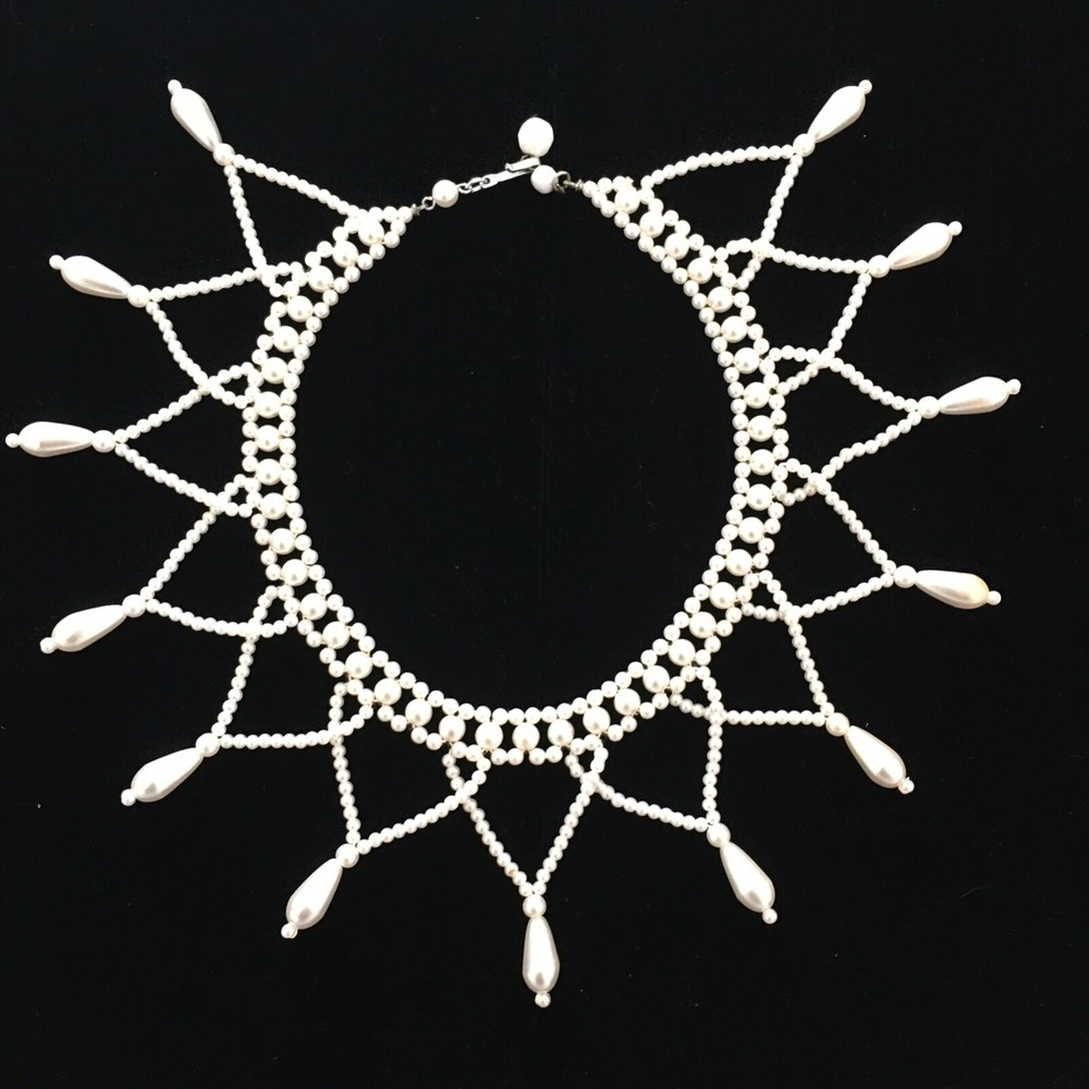 Pearl Collar Necklace