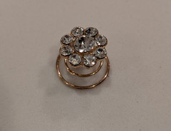 VINTAGE – Gold Toned Earrings, Scarf pins, Danglers and more (10 pieces)
