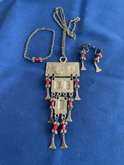 Vintage Tribal-Style Jewelry Demi-Parure Set – Necklace, Bracelet & Earrings