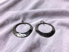 Vintage Silver Tone Hammered Ear Wire 1.78″ Diameter Hoop Earrings