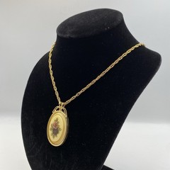 Vintage Floral Roses Cameo Pendant Necklace 23” Rope Chain Gold Tone
