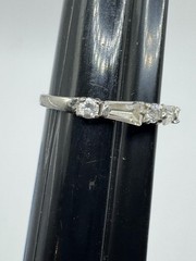 STERLING SILVER 925 RING SIZE 6.25 ROUND CENTER W/ BAGUETTE ACCENTS CLEAR STONES