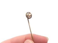 Vintage 14k Solid Gold Pearl Star Setting Circle Stick Pin Hat Pin .9 grams