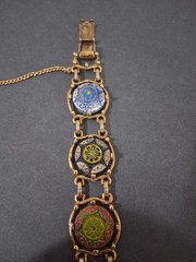 Vintage Juliana D & E for Celebrity Bracelet Gold Tone Moroccan Matrix Signed