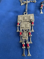 Vintage Tribal-Style Jewelry Demi-Parure Set – Necklace, Bracelet & Earrings