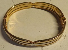 BRACELET Vintage Bangle Gold & Silver Tone Banded Unbranded Fashion Jewelry 8″OD