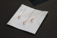Delezhen Pink Pearl Gold Tone Necklace and Earrings Set by Sjaan Etsy New in Box