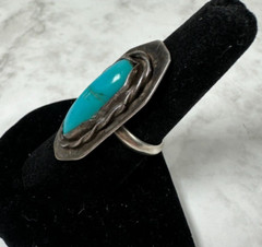 Old Pawn Sterling Silver Turquoise Ring – 1 1/2″ Long Setting – Size 7.75