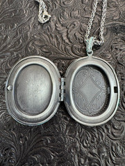 Vintage Mermaid Cameo Locket Necklace Silver Tone Teal Oval Photo Locket Fantasy