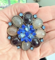 2” Eye catching Flower Style Blue & Gray Cabochon & Rhinestones Brooch/Pendant