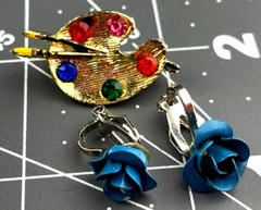 Vintage Artist Paint Palette Pin/Brooch and Purple Rose Earrings Clip jn