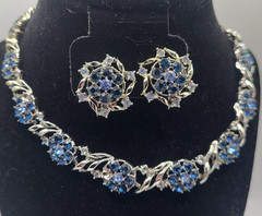 Antique Silvertone Blue Rhinestone Flowers Necklace 15.5in Clip on Earrings 1in