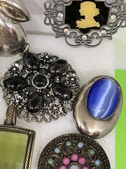 pendant lot gold tone silver tone brass multicolor stones vtg beautiful pieces