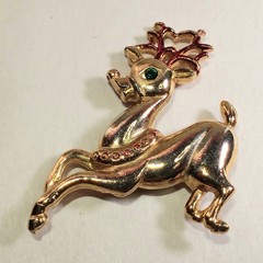 Vtg Signed MEESCO Brooch Rudolph Reindeer Rhinestone Enamel Christmas Gold Tone