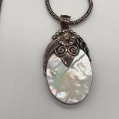 MERAV 925 Sterling Silver Vintage Real MOP Feather Flower Oxidized Pendant