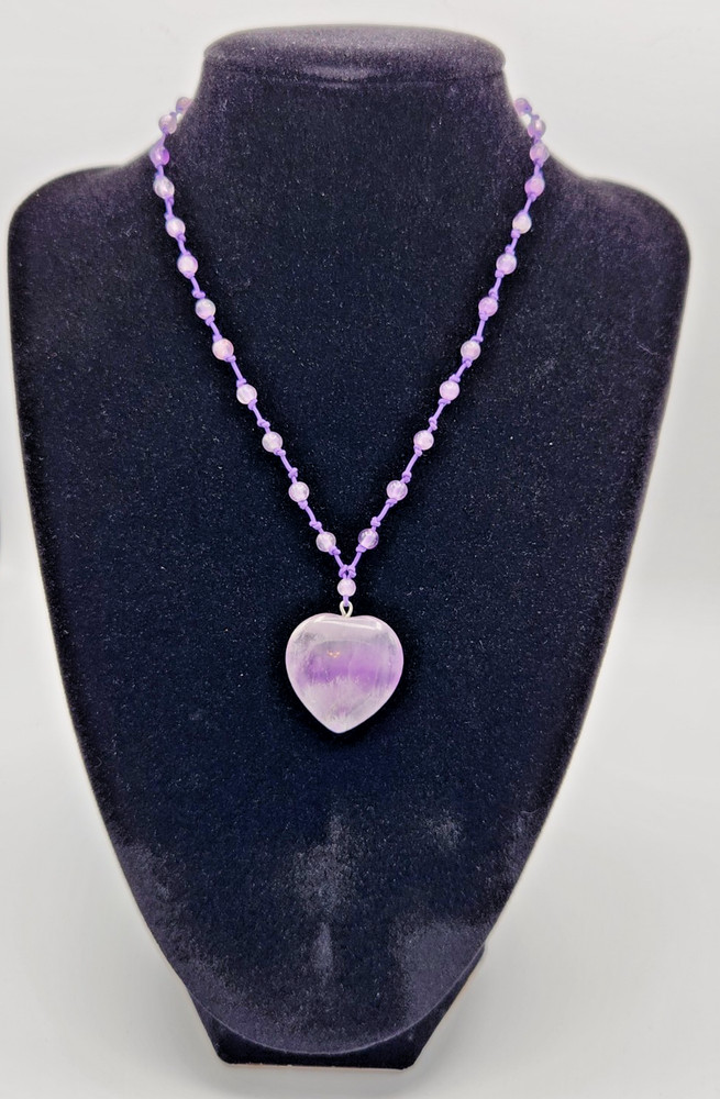 Vintage Avon Natural Amethyst Heart Pendant Necklace Knotted Purple Bead Boho