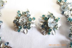 FABULOUS FLORENZA ART GLASS ENAMEL RHINESTONE NECKLACE EARRINGS SET