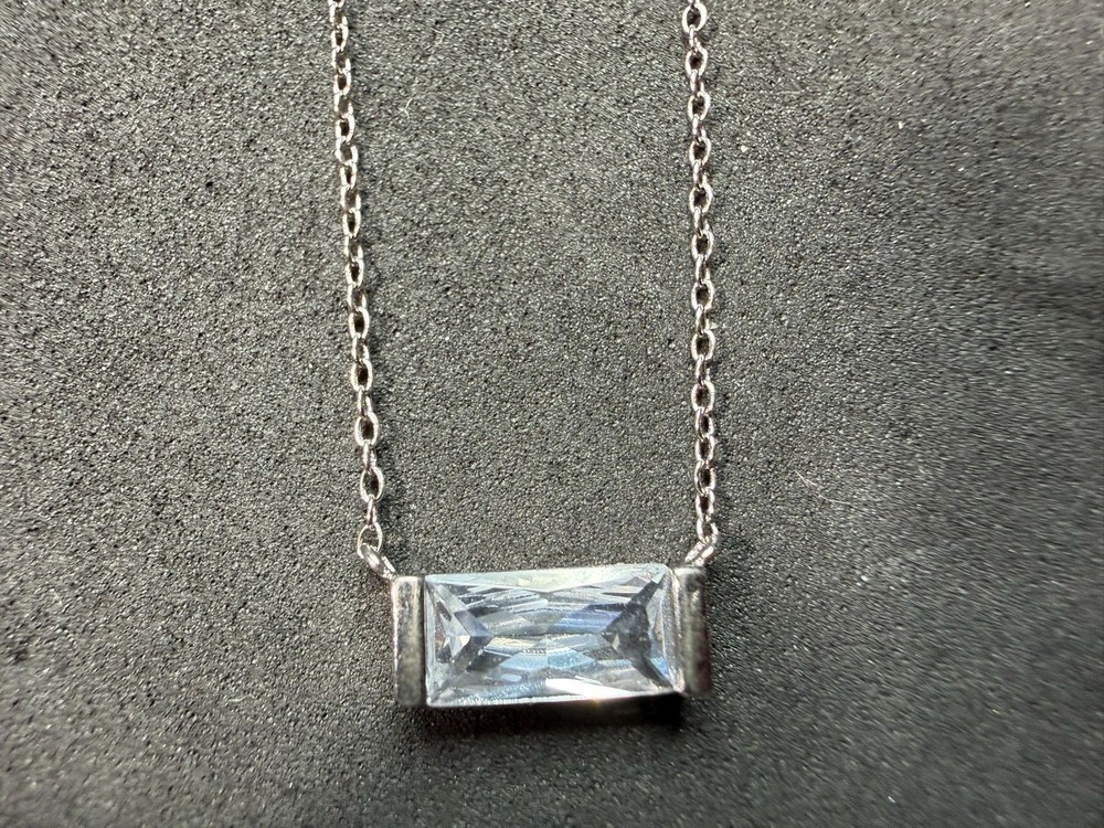 2.49g Vintage Sterling Silver 925 Rectangle Pendant Necklace Adjustable 18 in M