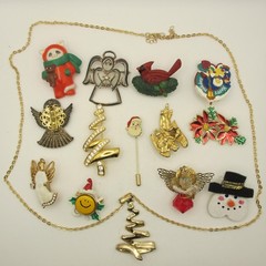 Vintage Christmas Jewelry Lot Santa Tree Angel Snowman Cardinal Poinsettia