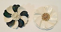 Vintage Pair White Enamel Flower Brooch Pin Floral 60’s Large 2.25″ Diameter