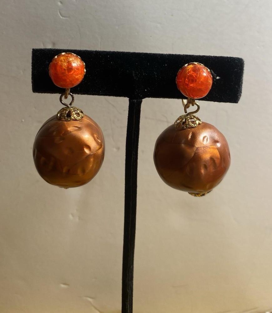 VTG Dangle Screw Back Earrings Gold Tone Faux- Fire Orange Opal & bronze Beads