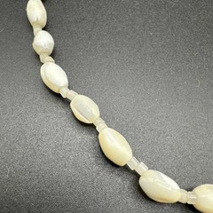 Vintage Mother of Pearl And Bead Necklace – 19”